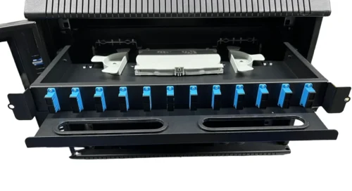 ODF metálico de 12 puertos para conectores LC o SC duplex estructura de montaje tipo rack.