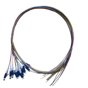 Pigtails monomodo LC/UPC de 0.9mm con codificación por colores, listos para empalme.
